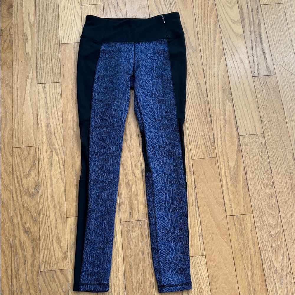 Calla by Carrie Underwood Snakeskin Leggings w/ Mesh Panels - Black & Blue XS/S